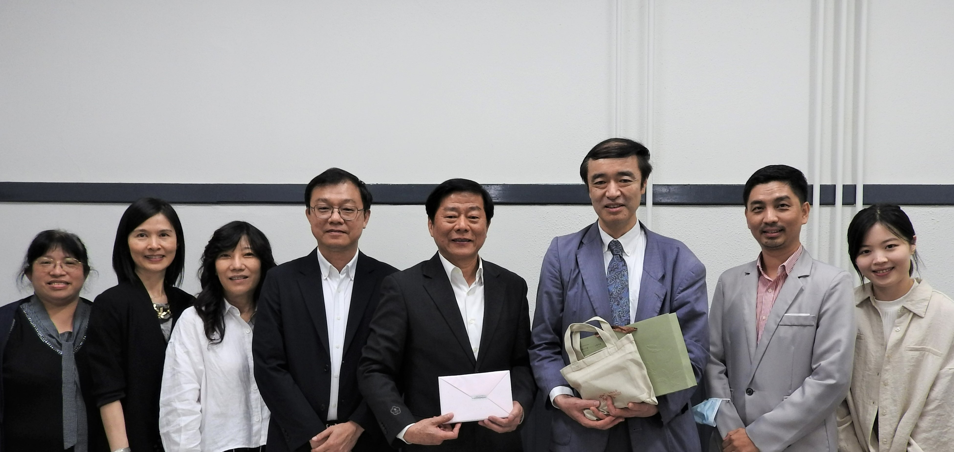 UAiTED's delegation visits Tokyo Tech